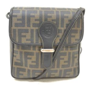 Vintage Fendi crossbody bag